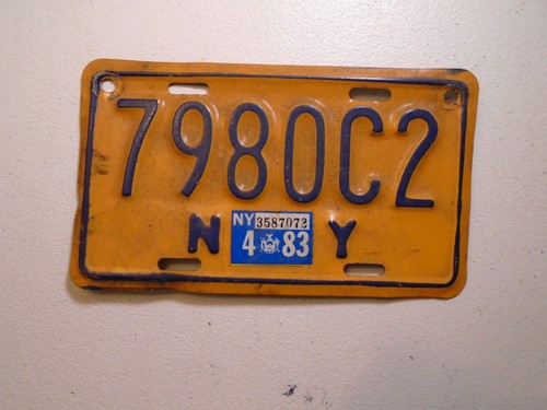 VINTAGE MOTORCYCLE LICENSE PLATE, MOTORCYCLE  ( NEW YORK  ) FREE SHIP