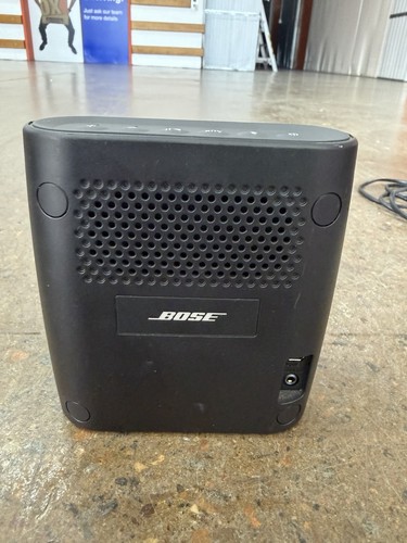 Bose SoundLink Color Bluetooth Speaker - Black - Picture 4 of 6