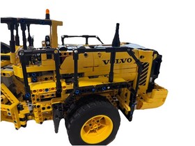 LEGO 42030 - TECHNIC: VOLVO L350f Wheel Loader - used read description 