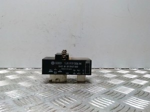 SKODA ROOMSTER 5J Lüfterrelais 1J0919506M 1.40 Diesel 59kw 2007 28379600