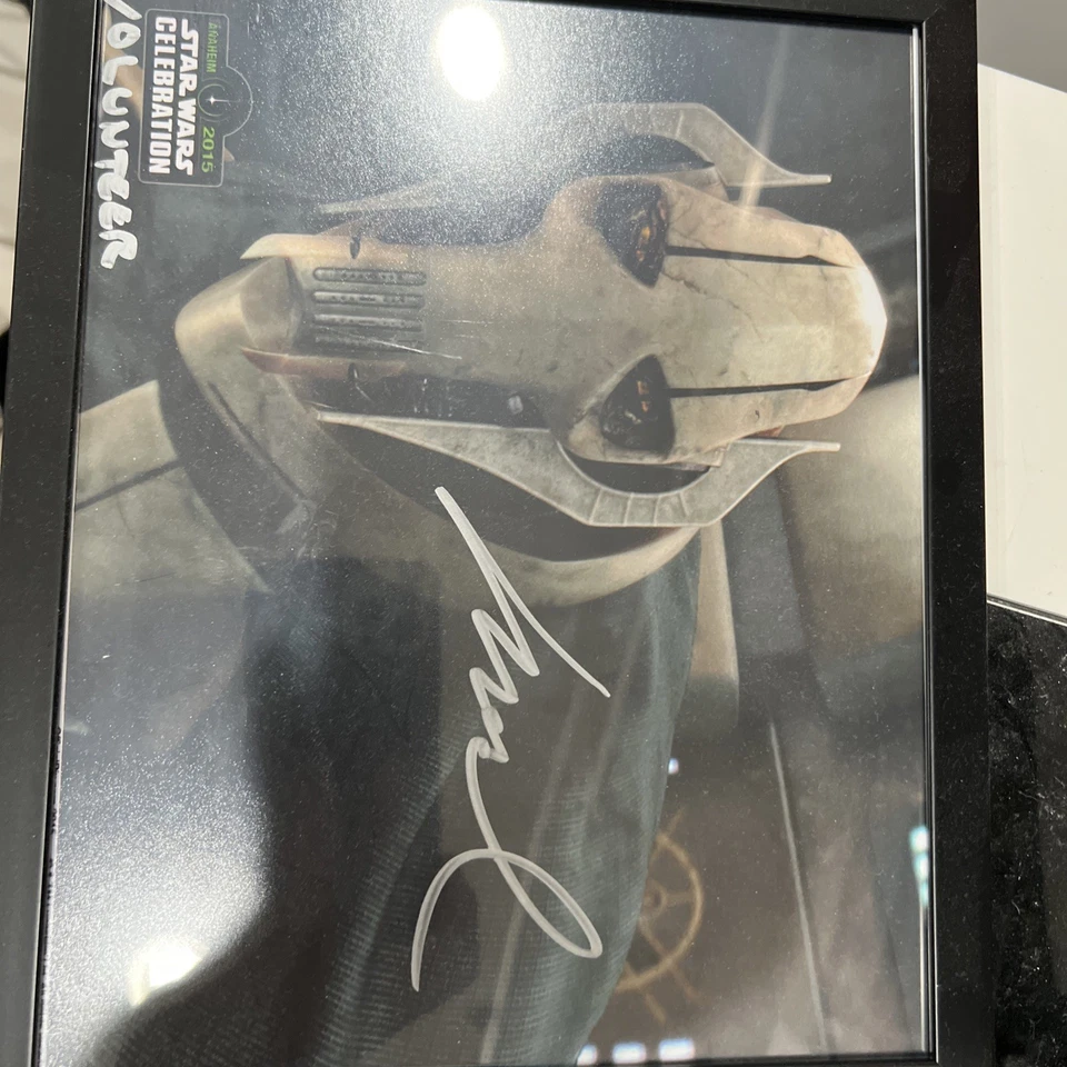 Autógrafo de Matthew Wood General Grievous de Star Wars de celebración de 2015 Foto 2 de 4