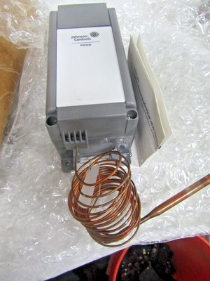  NEW JOHNSON CONTROLS (240) A19QSC-1C INDUSTRIAL THERMOSTAT RANGE 0/150°