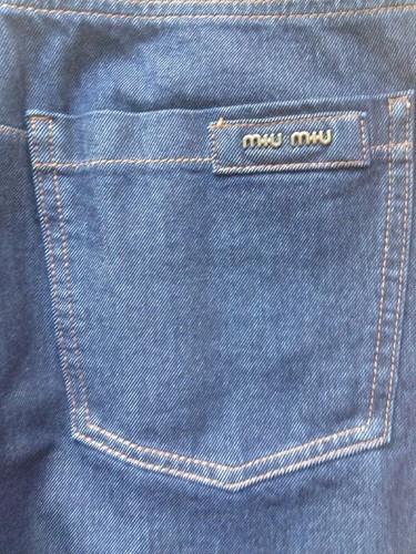 Miu Miu Italian Flare Dark Wash Jeans, 26 - Bild 5 von 6
