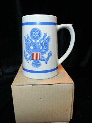 E PLURIBUS UNUM FIGG30 FLINT NORWAY USA FLAG EAGLE LARGE MUG 5 1/8'' TALL IN BOX