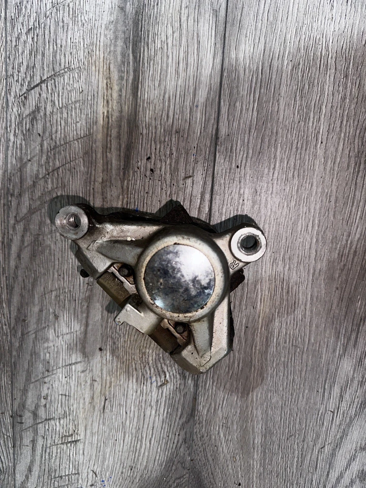 Pinza de freno de disco derecha rueda delantera derecha Yamaha Virago 700 750 1000 1100 XV750 84-99 Foto 3 de 3