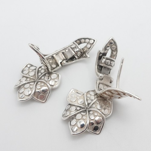 John Hardy Sterling Silver Ayu Dot Frangipani Flower Drop Earrings - Picture 5 of 9