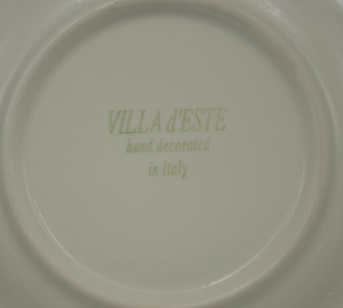 VILLA D'ESTE HAND DECORATED ITALIAN CHERRIES SALAD PLATE VINTAGE ARTIST SIGNED - Picture 4 of 4