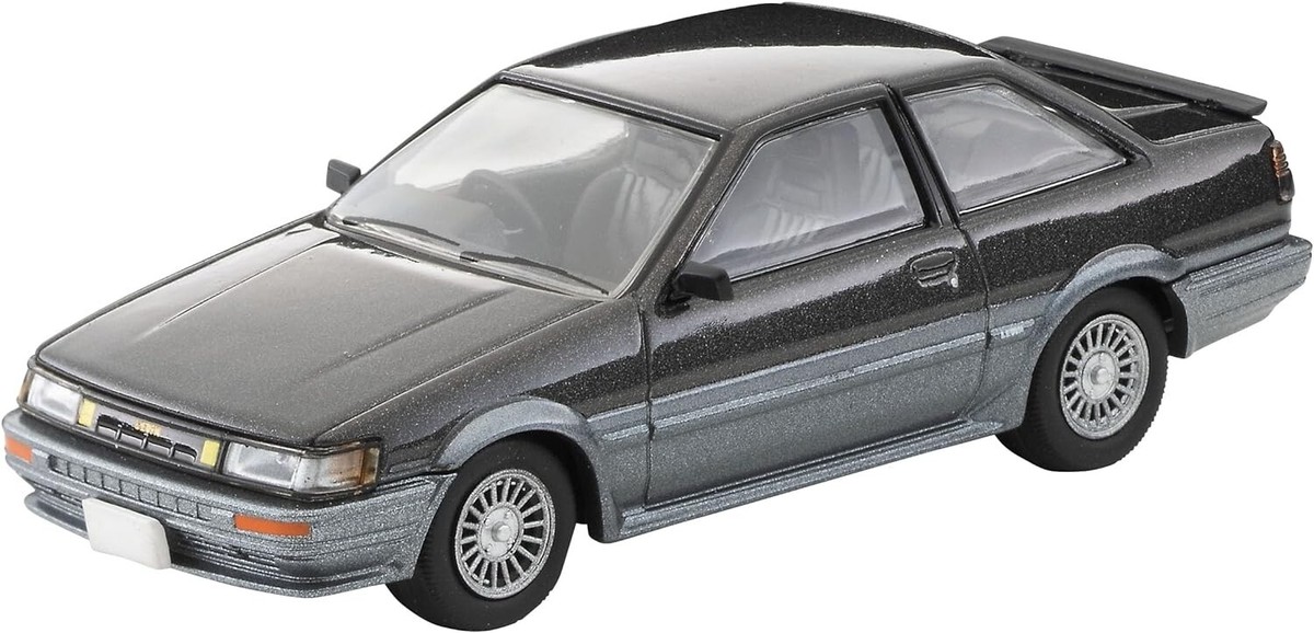 2台セットToyota COROLLA LEVIN GT-APEX Aoshima 1/24 The Model Car Kit Toyota AE86 Corolla Levin GT