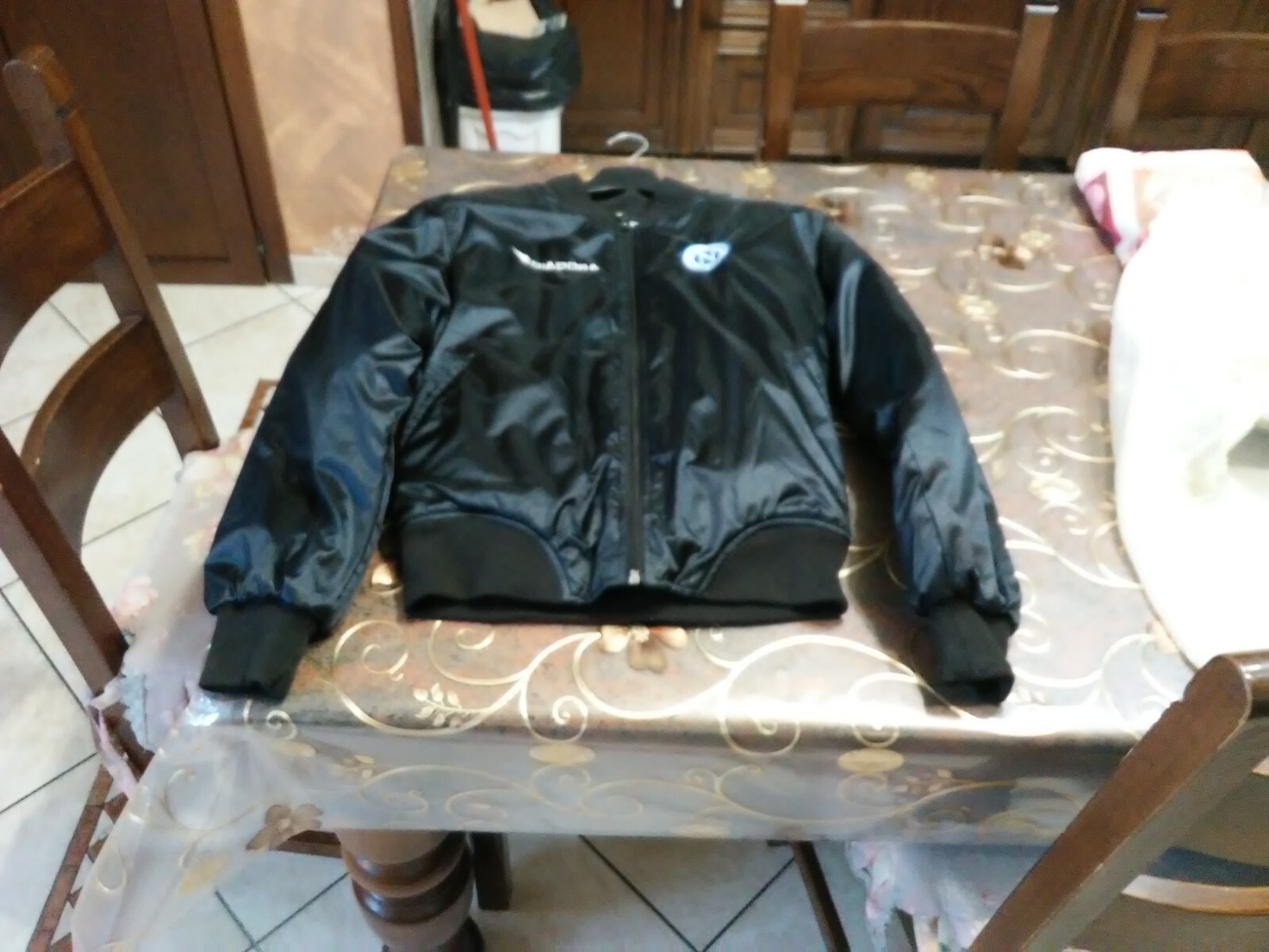 Foto 1 di 8