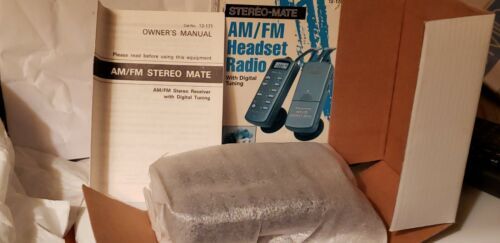 Realistic Astronaut-8 Portable Band Radio 12-751A AC DC Working