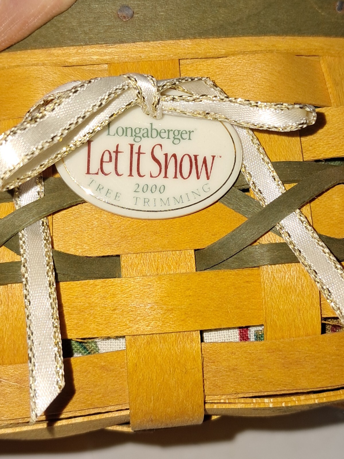 LONGABERGER 2000 Basket Let It Snow With Liner,Protector,Tie On,& Clothe (s)
