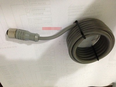 NEW 1PCS    XS2F-D421-J80-F    *hu