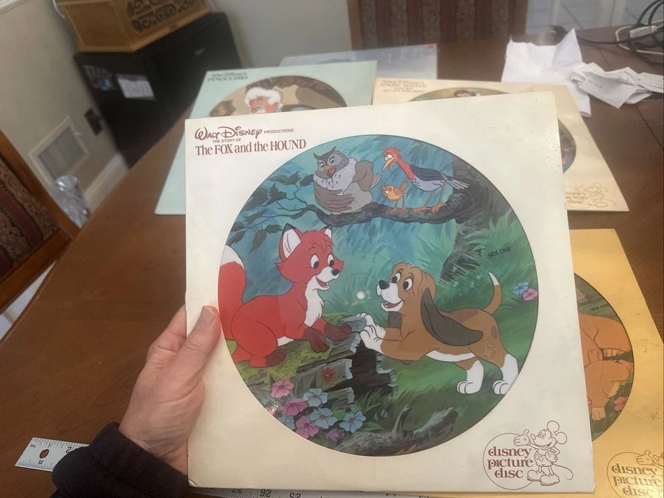 Qty 4 Lady And The Tramp 12” Picture Disc Disney Vinyl LP & Snow White Pinocchio - Image 4 of 4