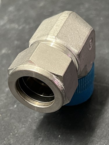 Swagelok 316 Stainless Steel Elbow Connector 3/4" Tube x 3/4" MNPT SS-1210-2-12 - Picture 3 of 5