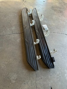 2022-2026 CHEVY TAHOE OEM RUNNING BOARDS / SIDE  STEPS