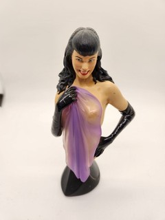 Bettie Page 6" Mini Bust Statue Limited Edition 2472/4000 Dark Horse