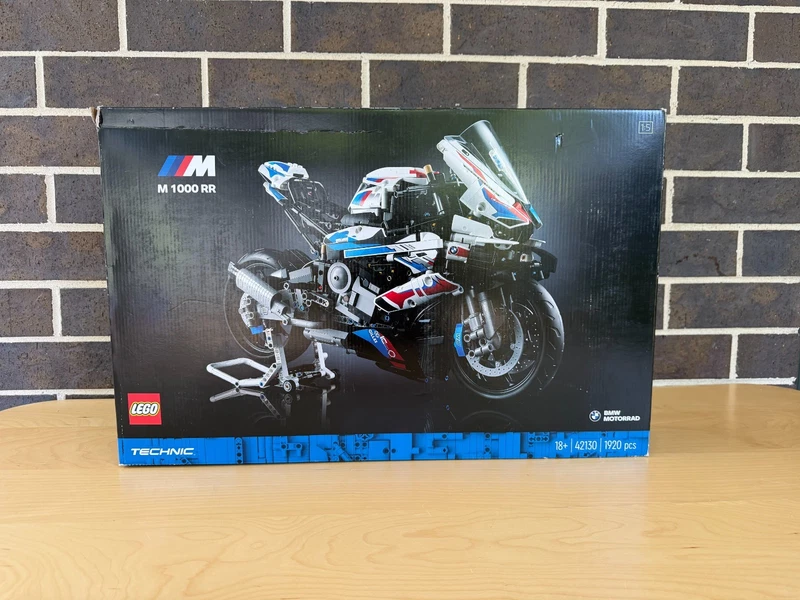 LEGO Technic BMW M 1000 RR 42130