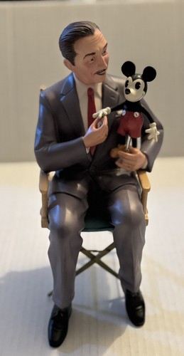 Walt Disney Classics WDCC "It Was all Started by a Mouse" Walt & Mickey Figure