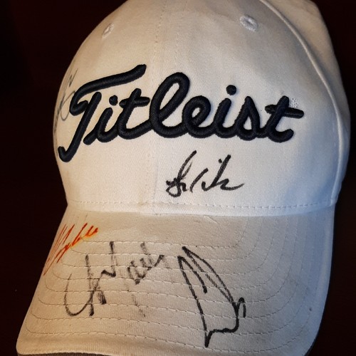Titleist FJ #1 Golf Mütze Erwachsene verstellbar weiß mit schwarzem Besatz SIGNIERT von Spielern - Bild 3 von 8