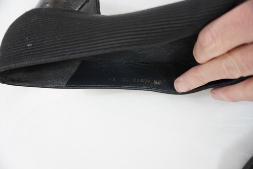 Stuart Weitzman Woman's Black Ribbed Fabric Shoes 10AA, Lot 103 Block Heel - Picture 11 of 15