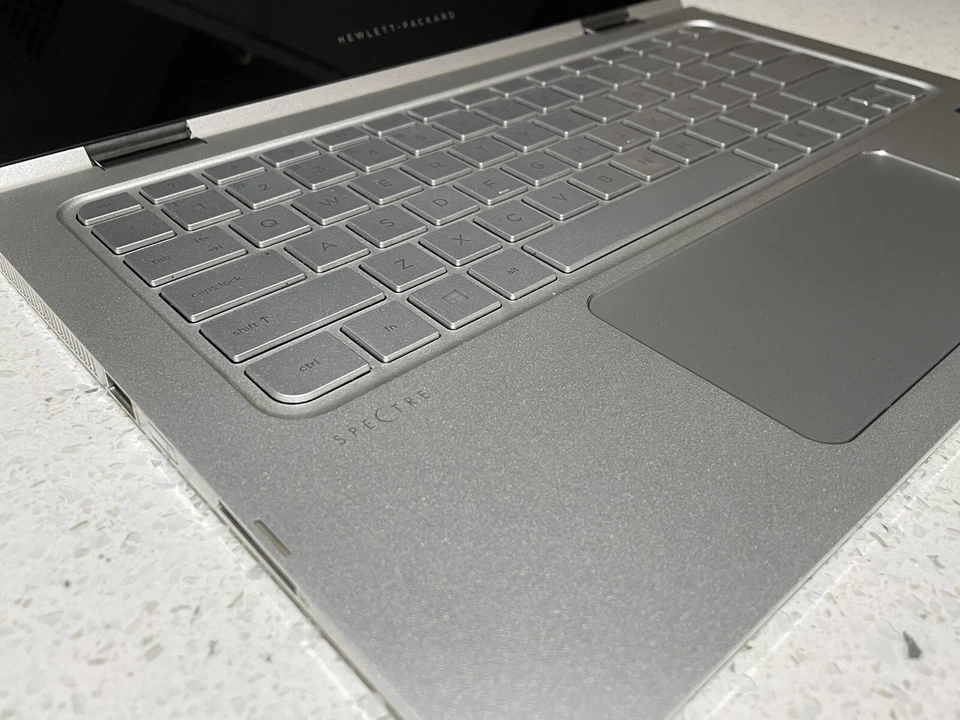 HP Spectre x360 Convertible Laptop 13.3"  Intel i7-6500U 8G 256G SSD Touchscreen - Image 3 of 4