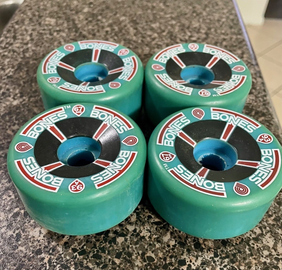 トップス 90s Powell \"Bones Weels\" Skate One Tag Powell Peralta G-Bones Wheels 64mm 97A White - CalStreets