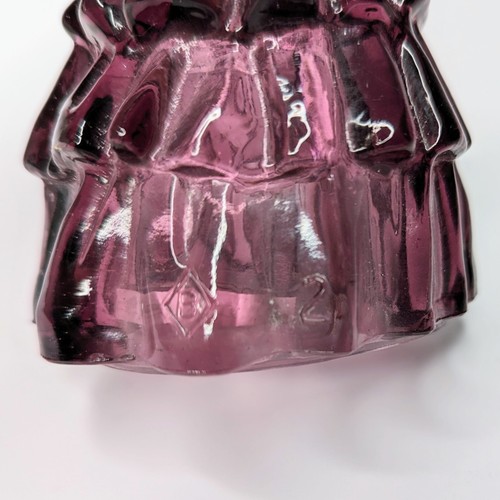 Boyd's Crystal Art Glass, Louise Doll, #15 Impatient 10-10-1980 - Picture 7 of 7