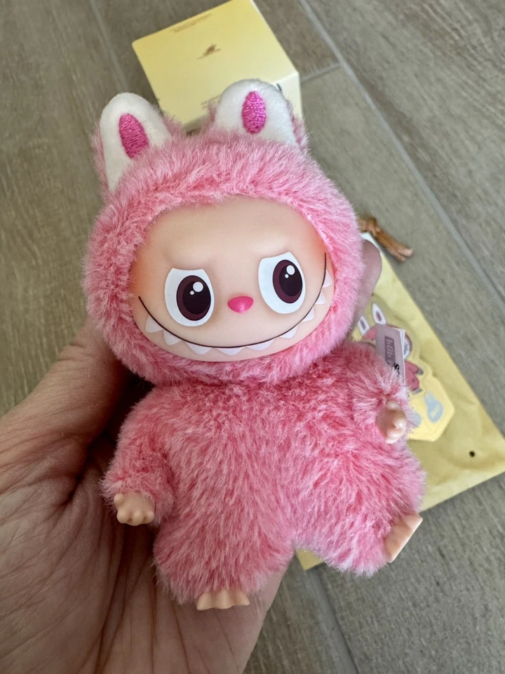 100% AUTHENTIC! Mini Labubu SECRET "HEART" PLUSH Pin For Love PENDANT POPMART🔥 - Image 2 of 4