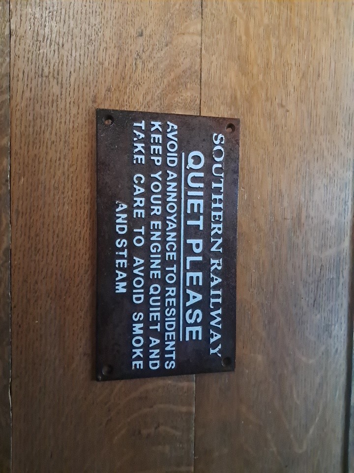 Picture 3 of 6