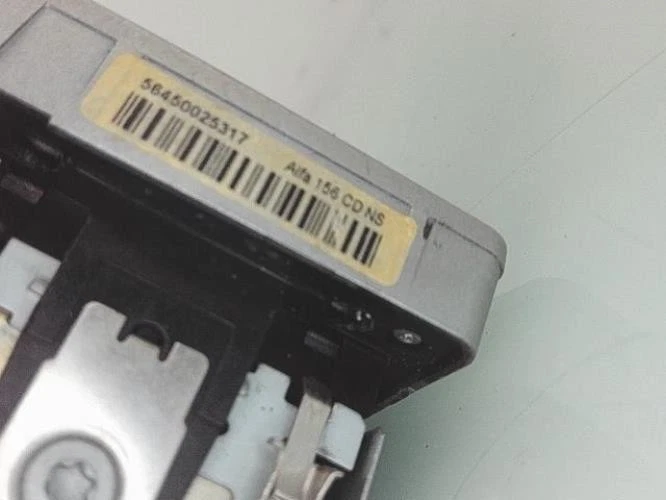 Autoradio d'origine ALFA ROMEO 156 PHASE 2 156059592 - Photo 2/4