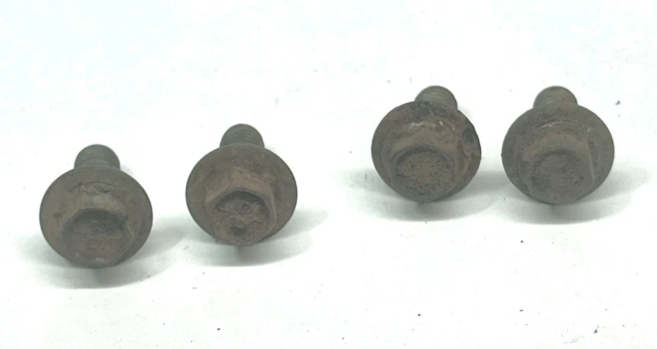 82-95 CAMARO RS FIREBIRD 2.8 3.1 3.4 V6 Válvula Cubierta Pernos Usado 4 Foto 2 de 3