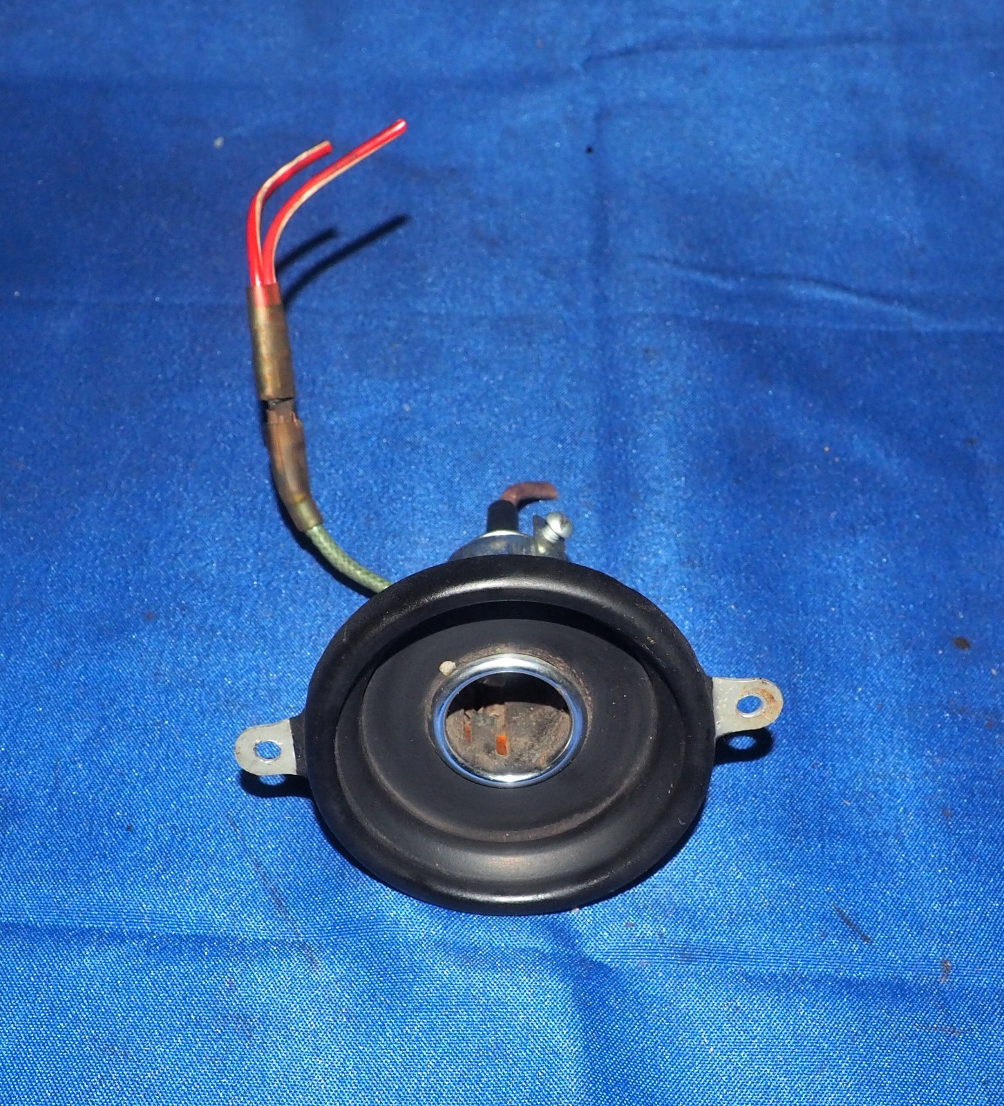 1965-1980 Rolls Royce Silver Shadow RHD Dashboard Cigarette Lighter Trim Bezel