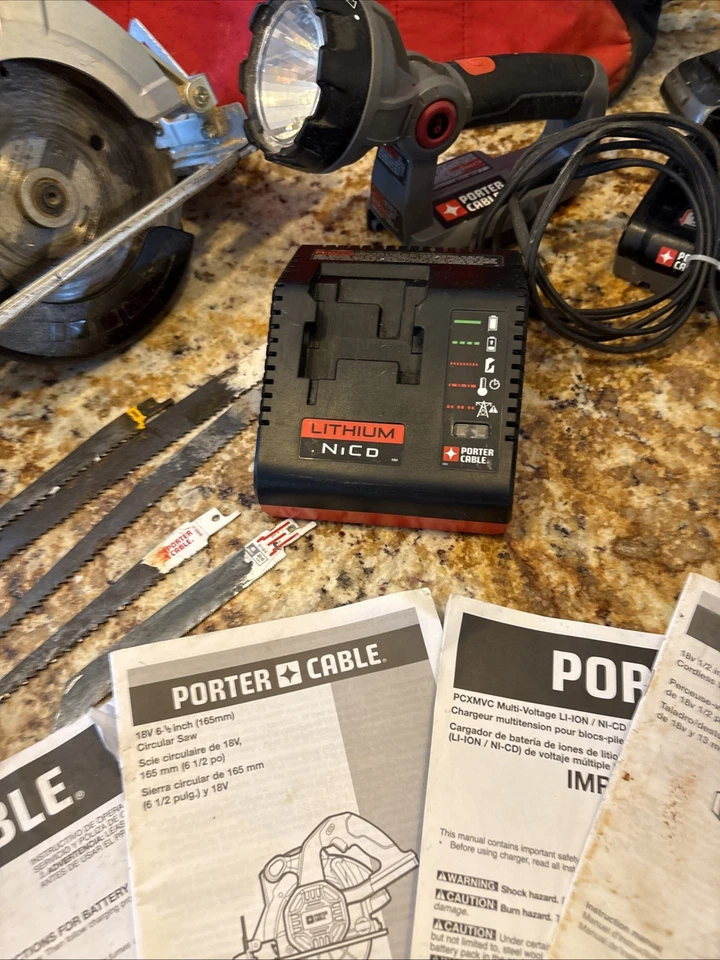 PORTER-CABLE 18 VOLT CORDLESS  4 TOOL COMBO SET W/ 2 BATTERIES AND CHARGER - Image 4 of 4