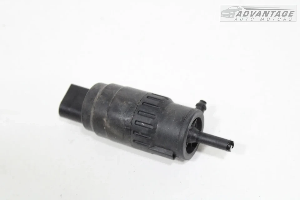 2006-2020 AUDI A3 QUATTRO 8V FRONT WIPER WASHER RESERVOIR TANK PUMP OEM - Image 2 of 4