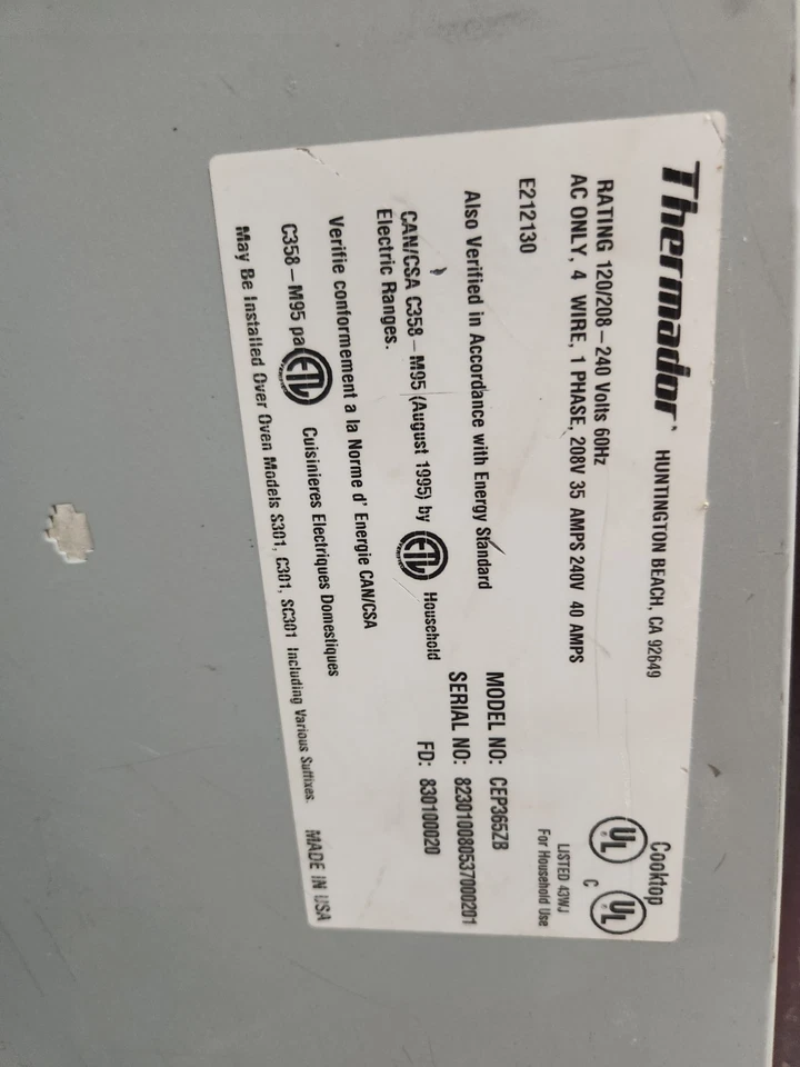 Thermador Induction 36 Inch Model CEP365ZB cooktop. Used. - Image 3 of 3