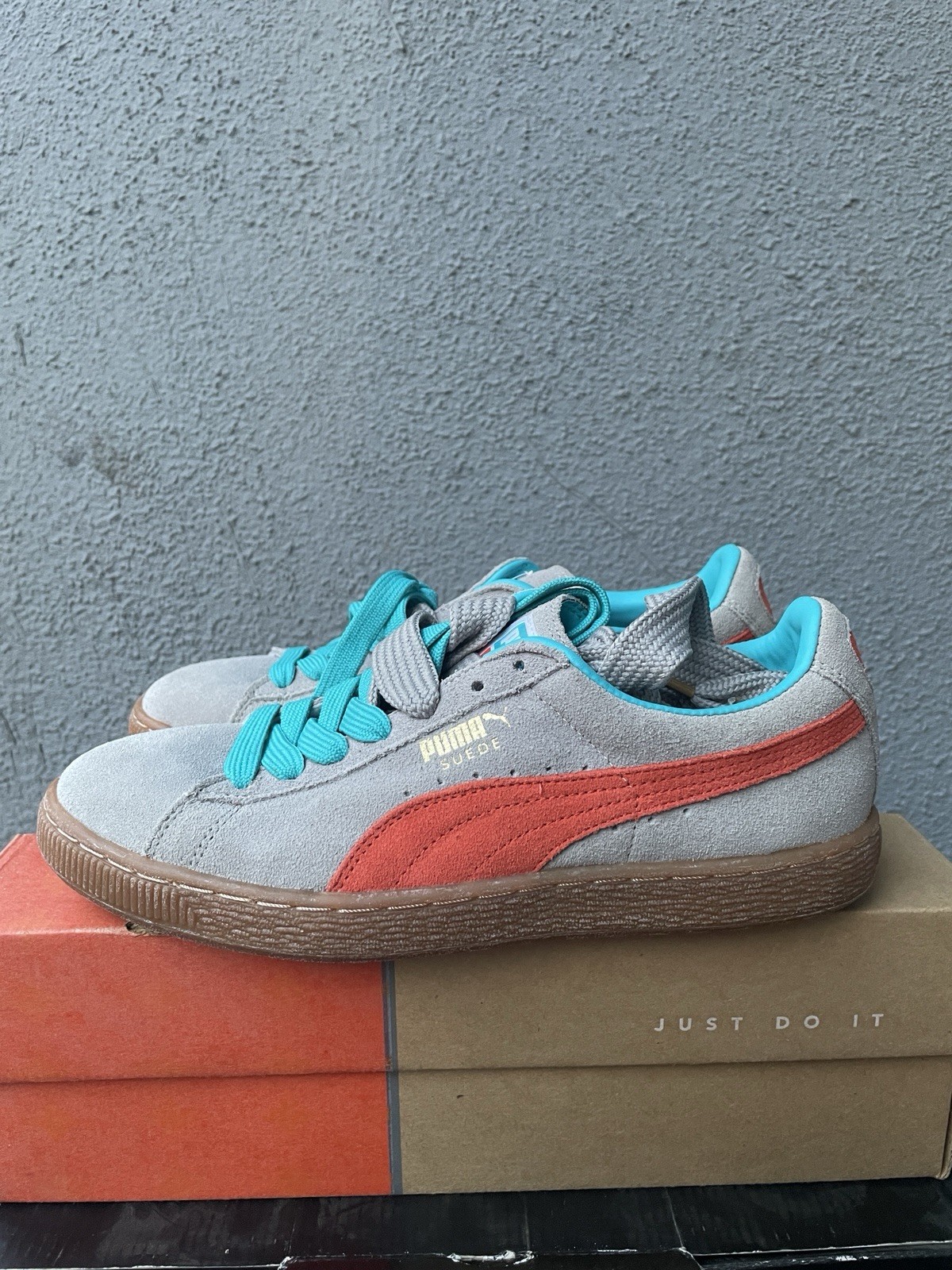 SAOLA Taglia 7 5 Carote PUMA Anwar x camoscio nuove! Senza etichette senza scatola! Solo scarpe.