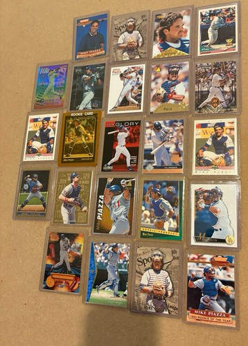 Set Of Mike Piazza Baseball Cards