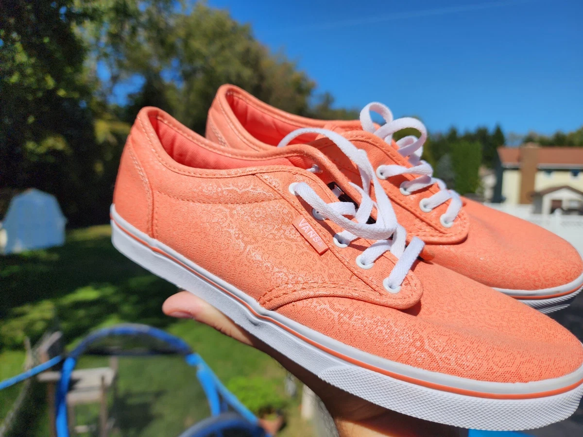 Vans off the store wall women's shoes