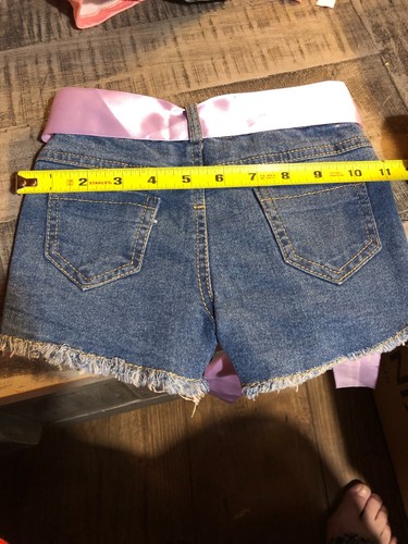 GIRLS SIZE "S" OR 1; JEAN SHORTS WITH A LITTLE EXTRA DECOR. - Picture 3 of 6