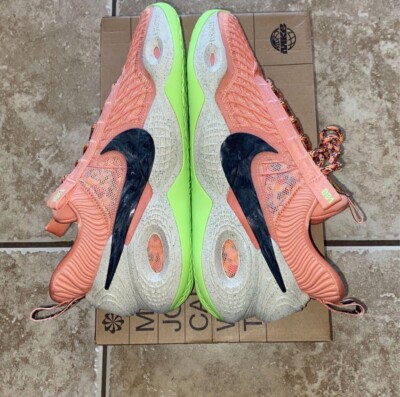 Size 9.5 - Nike Cosmic Unity Pomegranate
