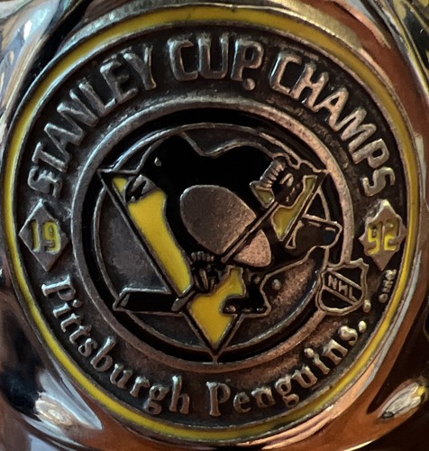 NHL PITTSBURGH PENGUINS Stanley Cup Replicas Champs 1991 and 1992 8 INCH HUNTER - Bild 5 von 8