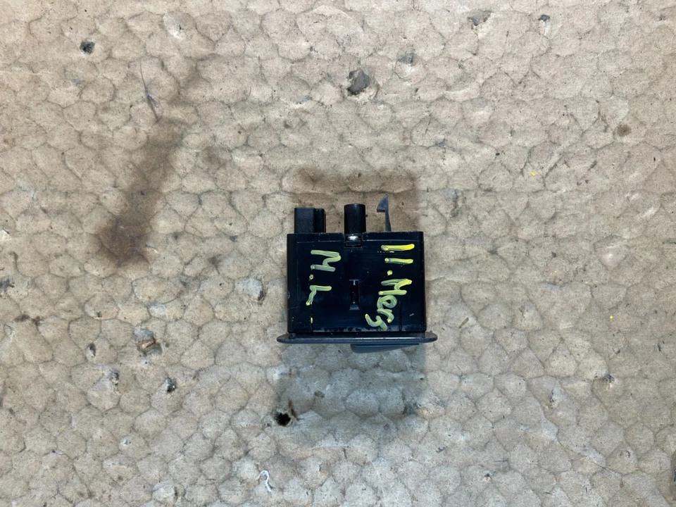 2006 - 2013 Mercedes Benz ML350 Window Regulator Control Switch A2518200510 OEM. - Image 4 of 4