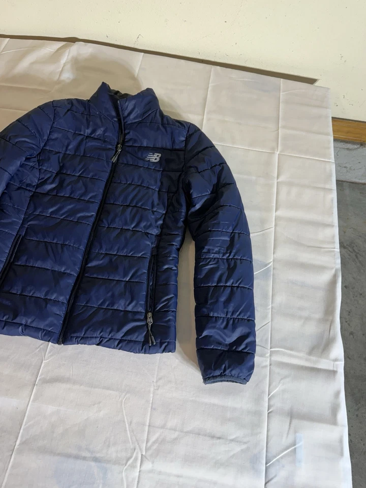 Chaqueta New Balance para mujer - Azul marino - Cortavientos Estilo acolchado delgado - Talla S S Sku34 Foto 3 de 4