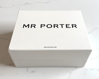 MR PORTER WEISSE KLEINE/TIEFDECKEL AUFBEWAHRUNGSGESCHENKBOX (21,5 x 16,5 x 9,5 cm)