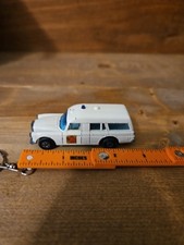 Vintage 1970 Matchbox Lesney #3 Mercedes Benz Binz Ambulance England Large Wheel
