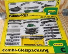 (BE0569) Minitrix Spur N  Combi Gleispackung C Gleisset + Bahnhofspackung B