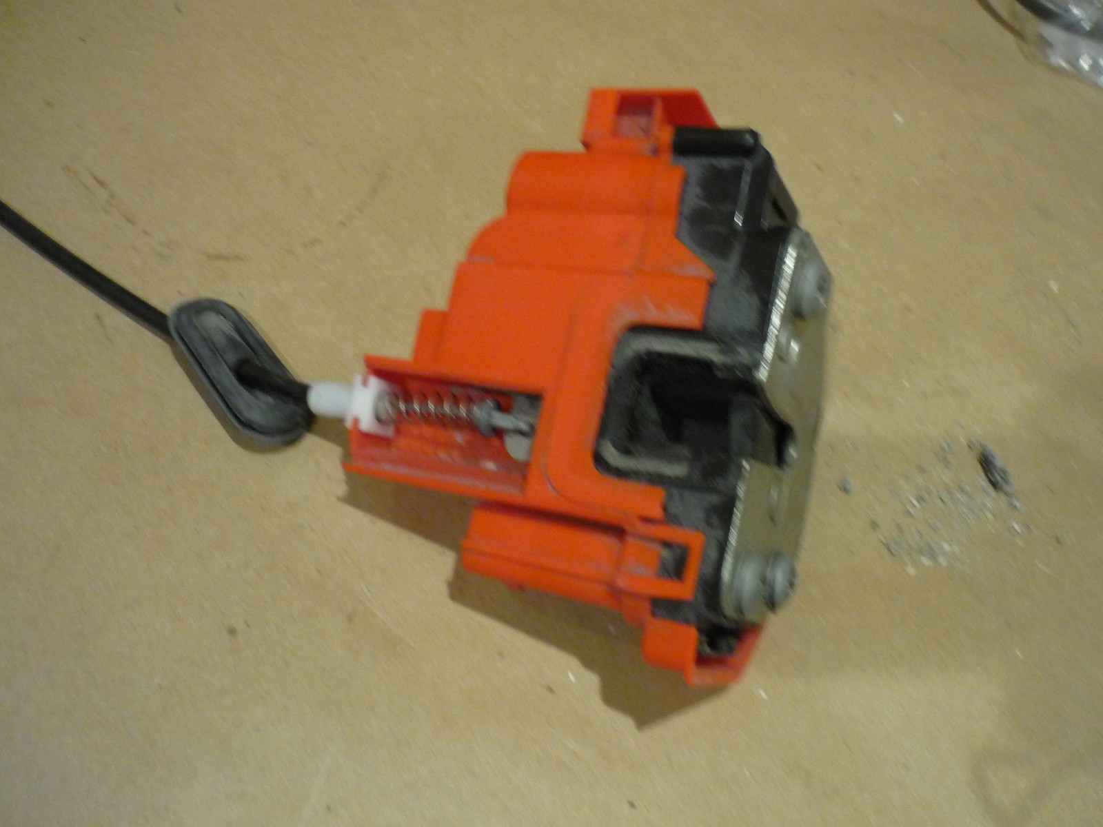 Ferrari 458 Italia,Spider - LH Door Lock LHD - P/N 80182800