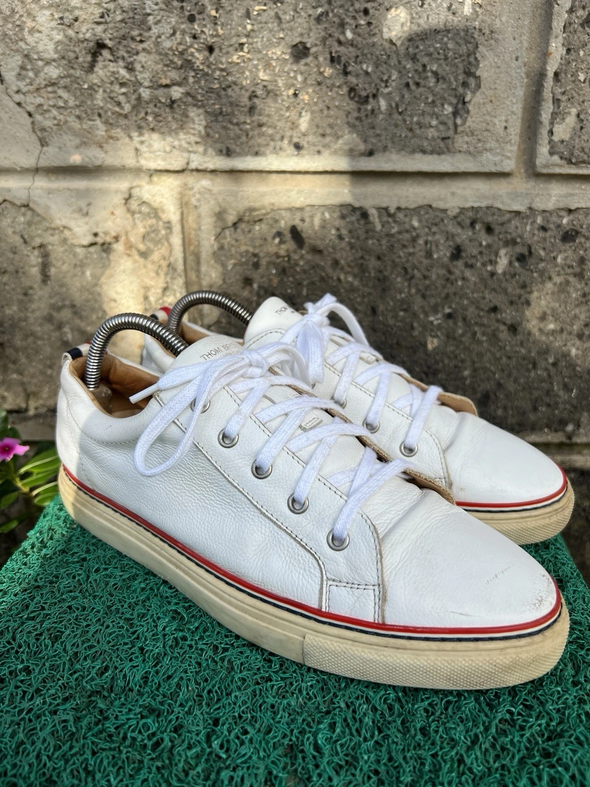 Scarpe sneakers stringate Thom Browne da uomo in pelle bianca di ciottoli taglia EU 44 US 9 $630