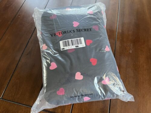 Victoria's Secret BLACK Love HEART Valentine's Day FLEECE Sherpa BLANKET 50 x 60 - Picture 1 of 3