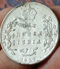 #P39#British colonial India EDWARD VII Silver Rupee 1907 Rare date Nice grade.